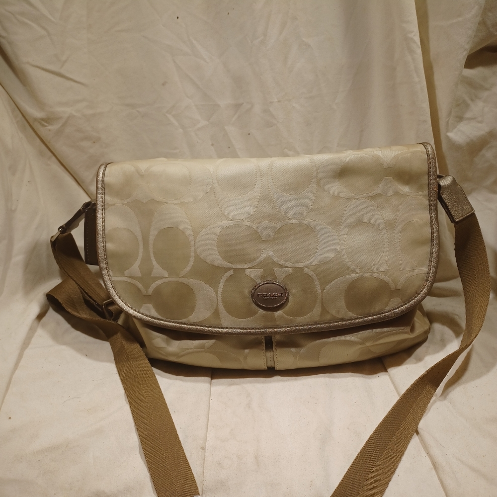 Coach Cream and Tan Shoulder Bag